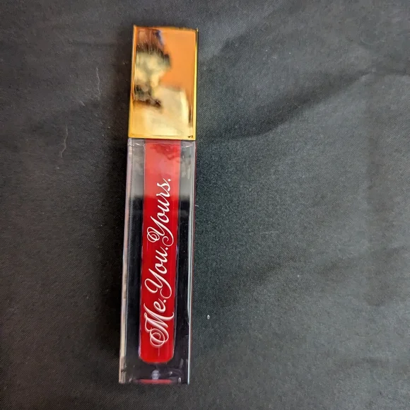 GXVE Me Your Yours Long Wear Lipstick - Picture 4 of 5